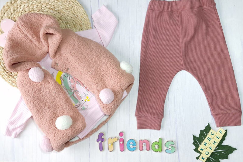 Комплект с елек за бебе момиче Pom Pom Beige Намаления и отстъпки ЧеренПетък