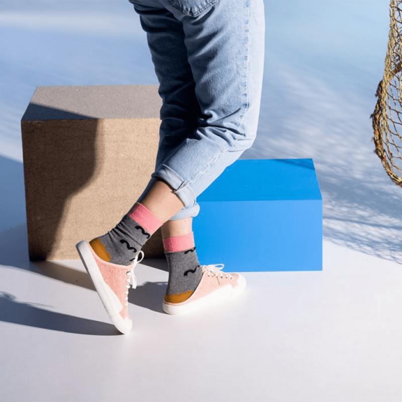 Дамски чорапи от рециклирани рибарски мрежи – Healthy Seas Socks Намаления и отстъпки ЧеренПетък 3
