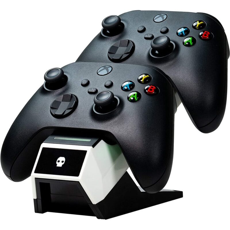 Зарядно за Xbox контролери Numskull Charging Station, зареждане до 2 Xbox Series X/S контролера едновременно, черно Намаления и отстъпки ЧеренПетък 3