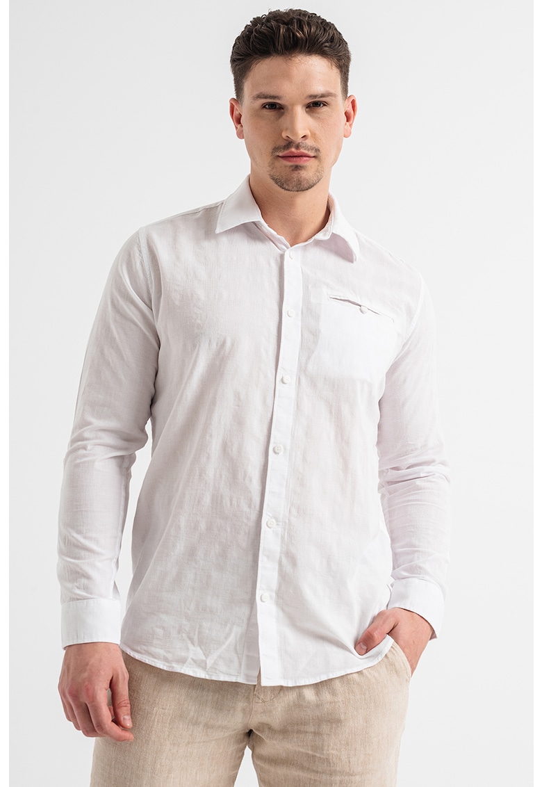 Памучна риза с джоб – Стилен и удобен избор за всеки ден 1 / Други / Памучна риза с джоб – Стилен и удобен избор за всеки ден