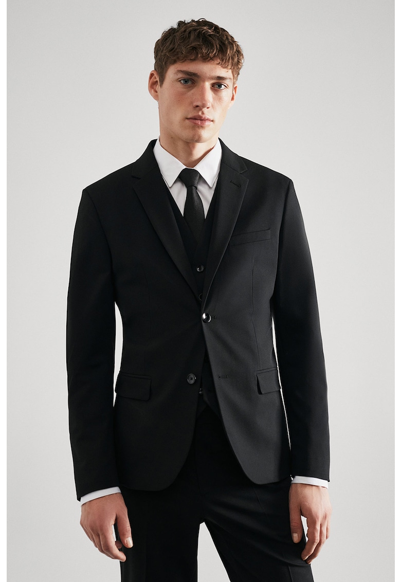 Силно вталено сако Paulo: Елегантност и комфорт в едно 1 / Други / Силно вталено сако Paulo: Елегантност и комфорт в едно