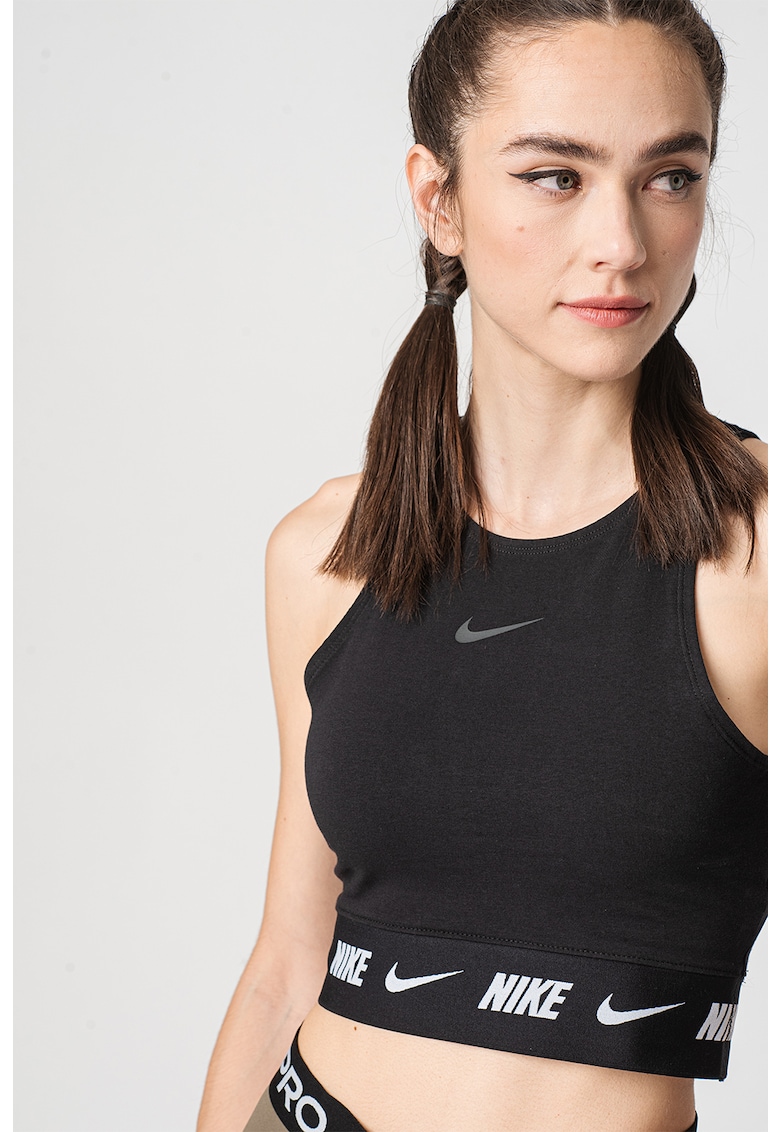 / Други / Къс топ Sportswear с лого - Идеалният избор за спорт и стил