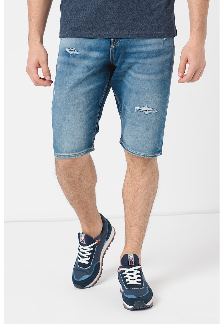 / Други / Къси дънки със захабен ефект: Перфектният избор за модерен и стилен лук