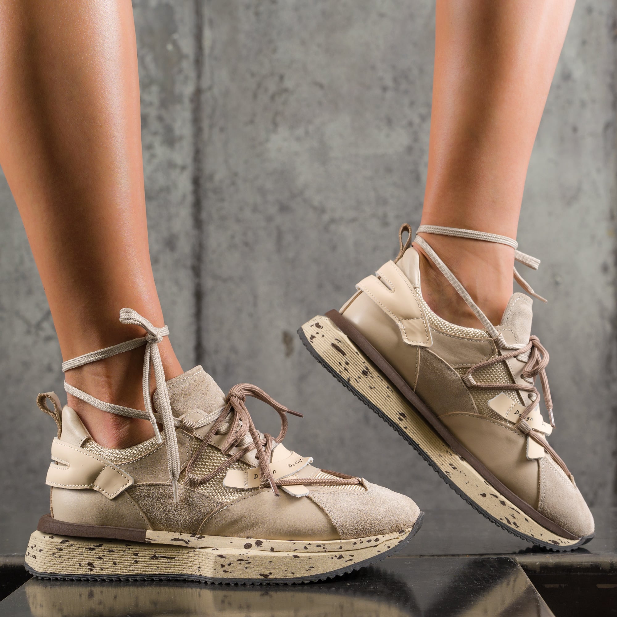 / Други / Кецове Lotus – Бежов Цвят за Елегантност и Комфорт