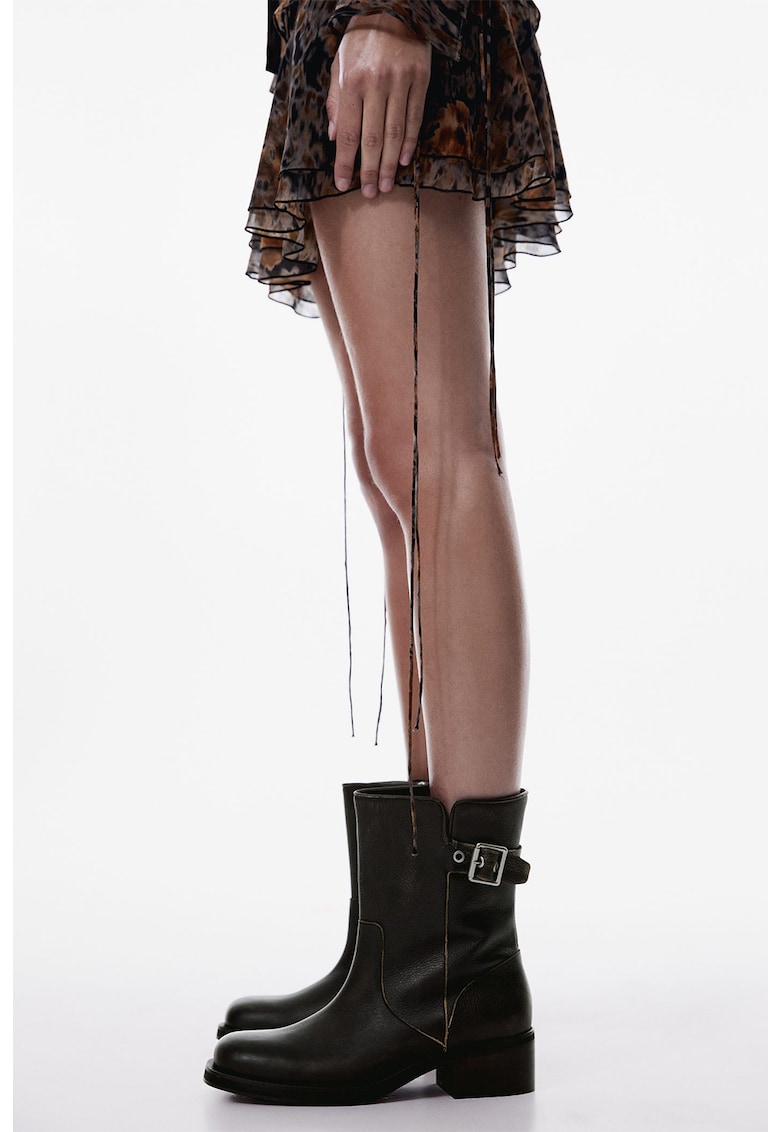 / Други / Кожени боти Lara с масивен ток – Елегантност и удобство в едно