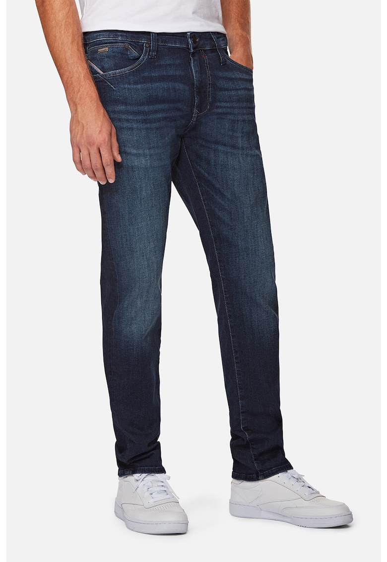 / Други / Прави дънки Marcus – Идеалният Избор за Модерен Мъжки Стил