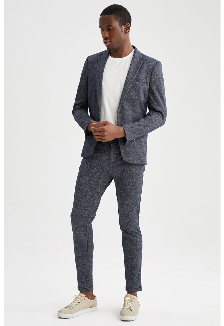 Сако по тялото: Елегантност и комфорт в едно 1 / Други / Сако по тялото: Елегантност и комфорт в едно