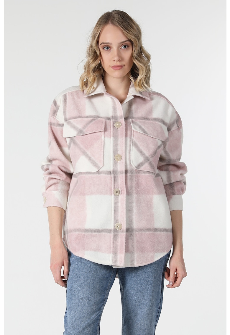 / Други / Яке тип риза с джобове и капаче: Стилен избор за всеки сезон