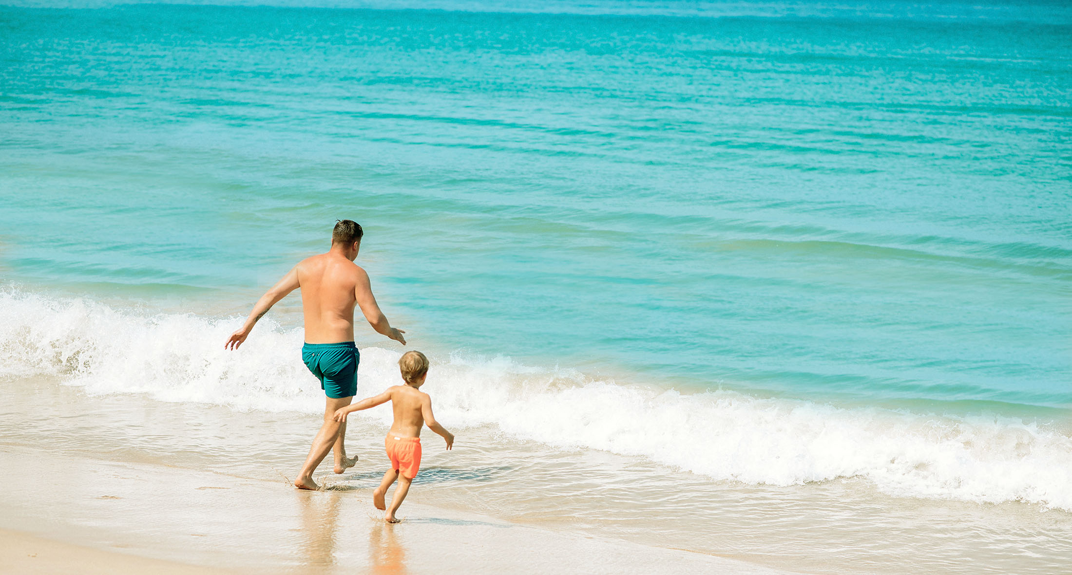 Last minute! 3 нощувки със закуски и вечери в хотел Ammos Beach 4*, Олимпийска ривиера, Гърция през Септември! Дете до 12.99г. – безплатно! Намаления и отстъпки Last minute! 3 нощувки със закуски и вечери в хотел Ammos Beach 4*, Олимпийска ривиера, Гърция през Септември! Дете до 12.99г. – безплатно! Намаления и отстъпки ЧеренПетък