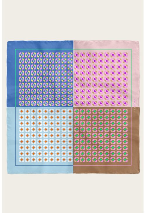 Копринен шал с фигурална шарка в кафяво, розово и синьо, 90x90 см