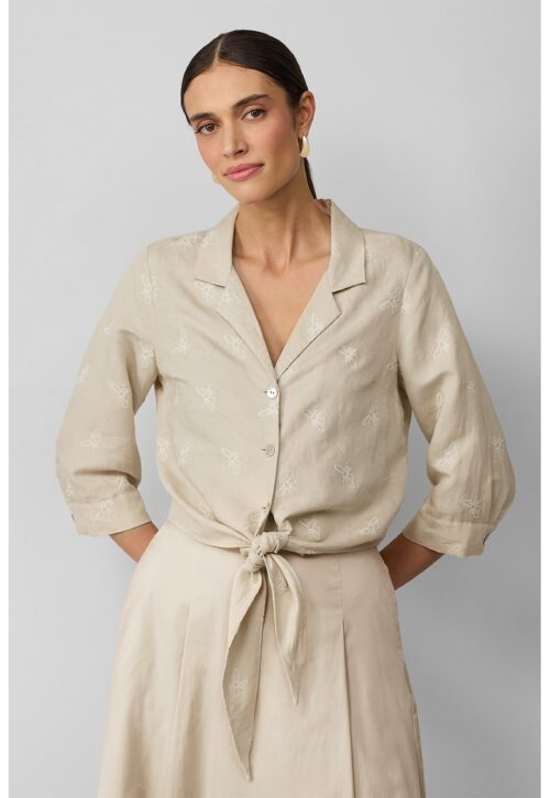 Блуза с лиосел и щампа на деколтето