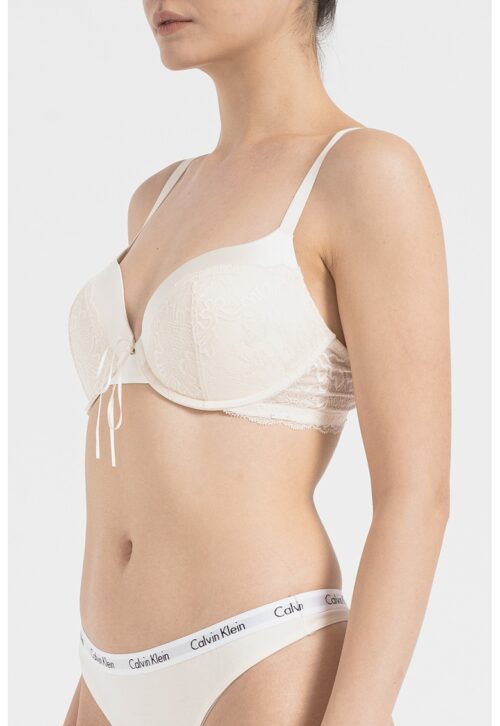 Сутиен с повдигащ ефект и дантела в кремав цвят