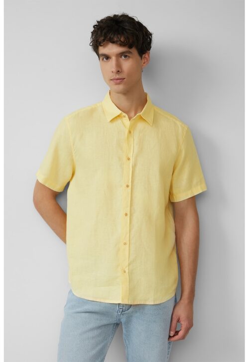 Ленена риза с остра яка