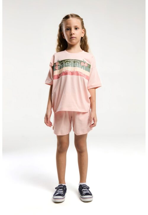 Тениска с лого и шорти в прашно розово за ежедневен стил и комфорт
