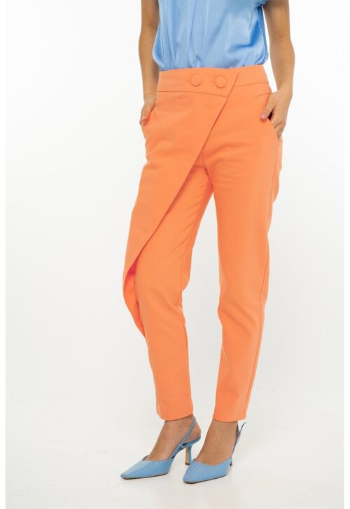 Оранжев скъсен панталон Vanessa със застъпен дизайн и конусовидна кройка