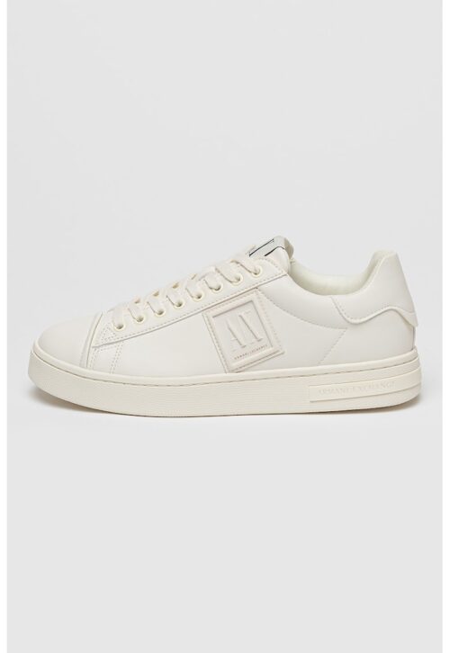 Маратонки с лого и връзки в мръснобял цвят от екологична кожа