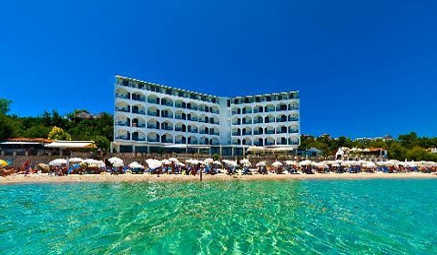 Last minute! 3 нощувки със закуски и вечери в хотел Ammon Zeus 5*, Халкидики, Гърция през Май! Дете до 11.99г. - безплатно!